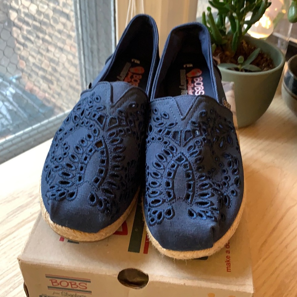 Bob’s Skechers Memory Foam Shoes, Sunflower Style, NVY